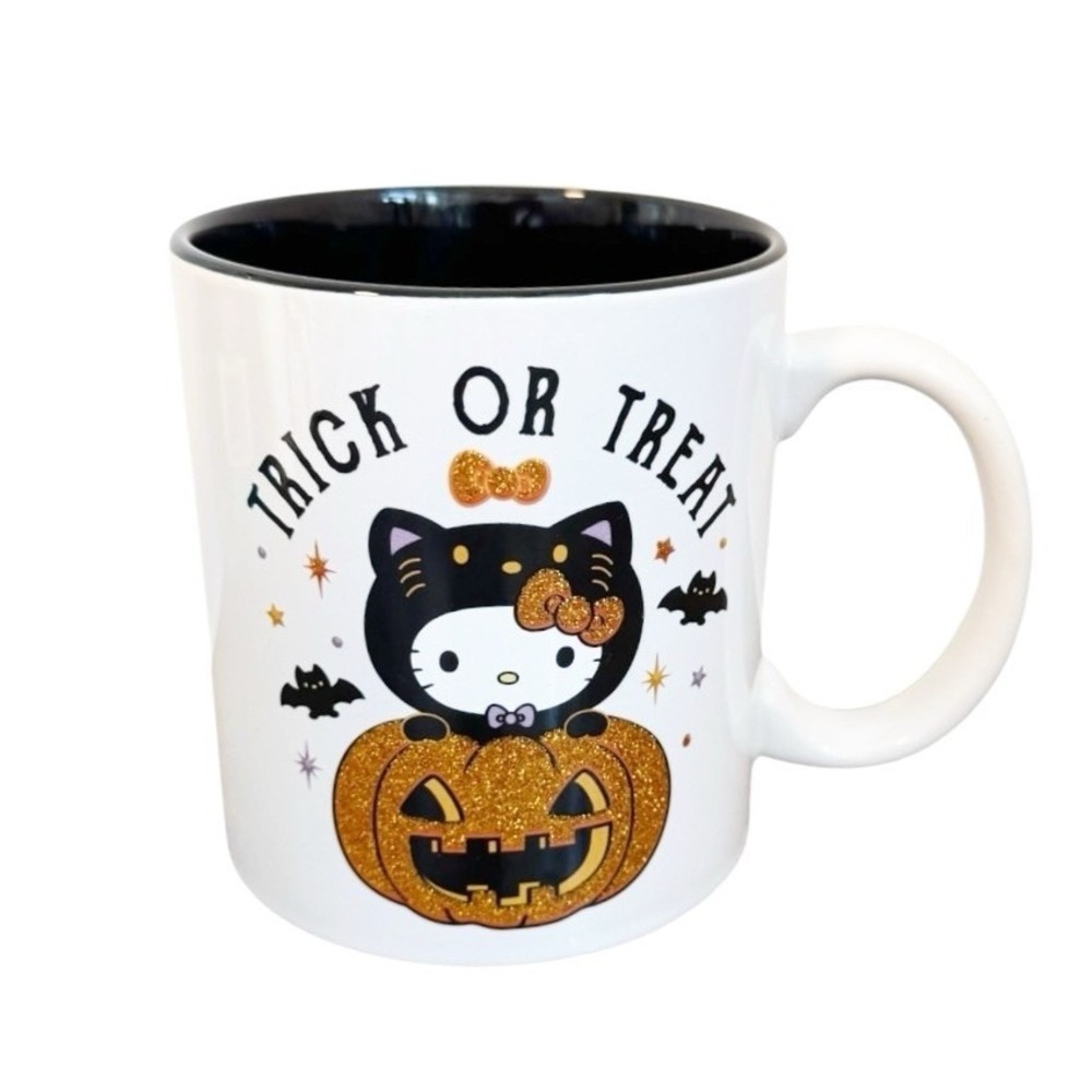 Hello Kitty Halloween Trick or Treat White 20oz Coffee Mug Cat Pumpkin - Black